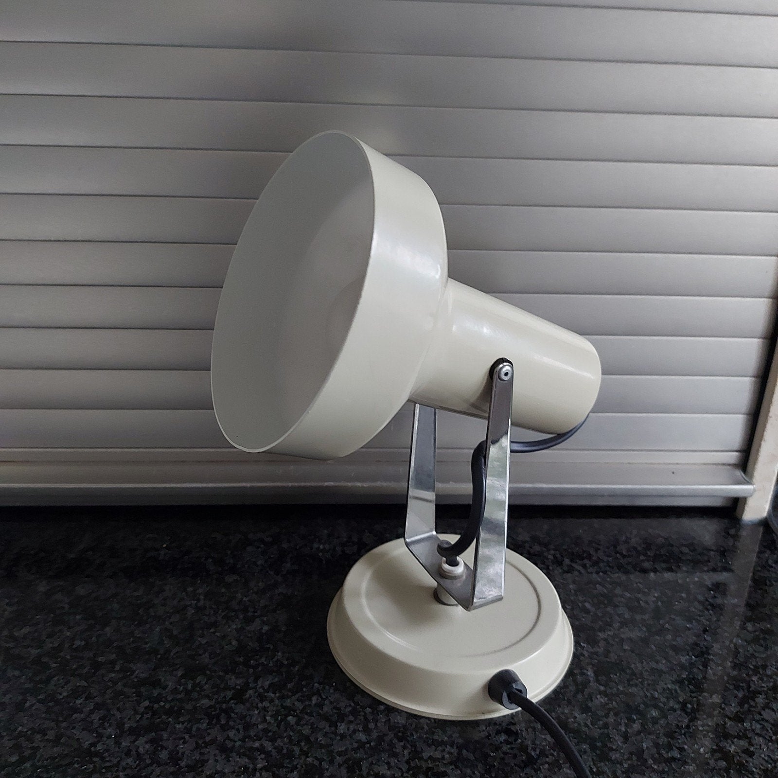 Retro beige wandlampje, Huis en Inrichting, Ophalen, E27 (groot), Zo goed als nieuw, Metaal