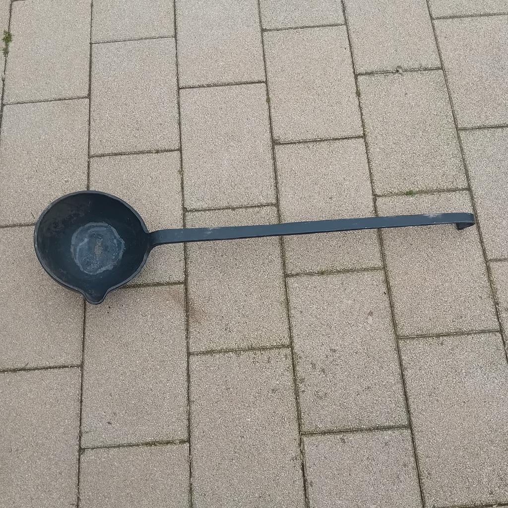 Gietlepel, Ophalen