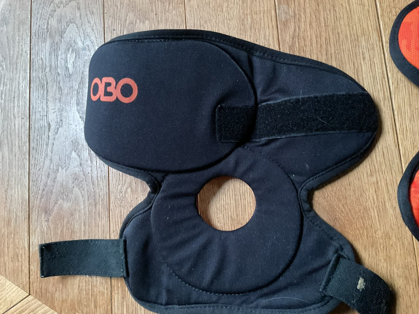 OBO kniebeschermers Large, Sport en Fitness, Ophalen of Verzenden, Zo goed als nieuw, Overige typen