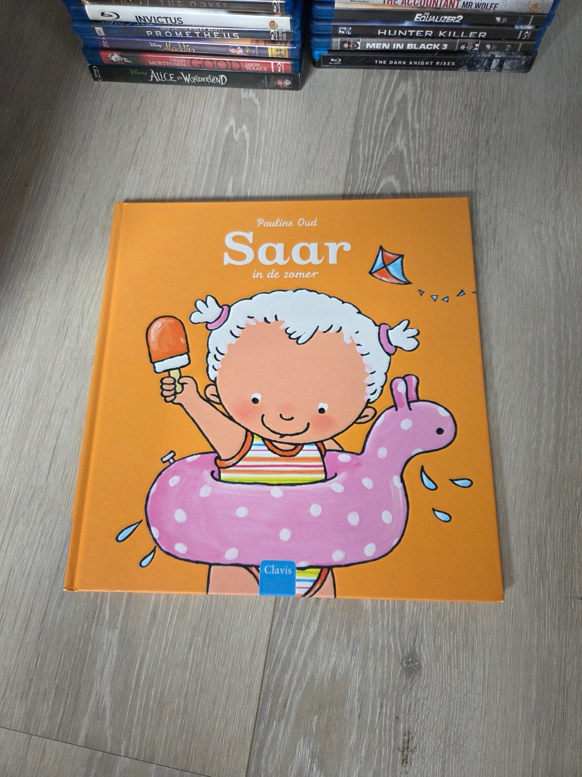 Saar in de zomer - Pauline Oud, Ophalen of Verzenden, Zo goed als nieuw, 3 tot 4 jaar