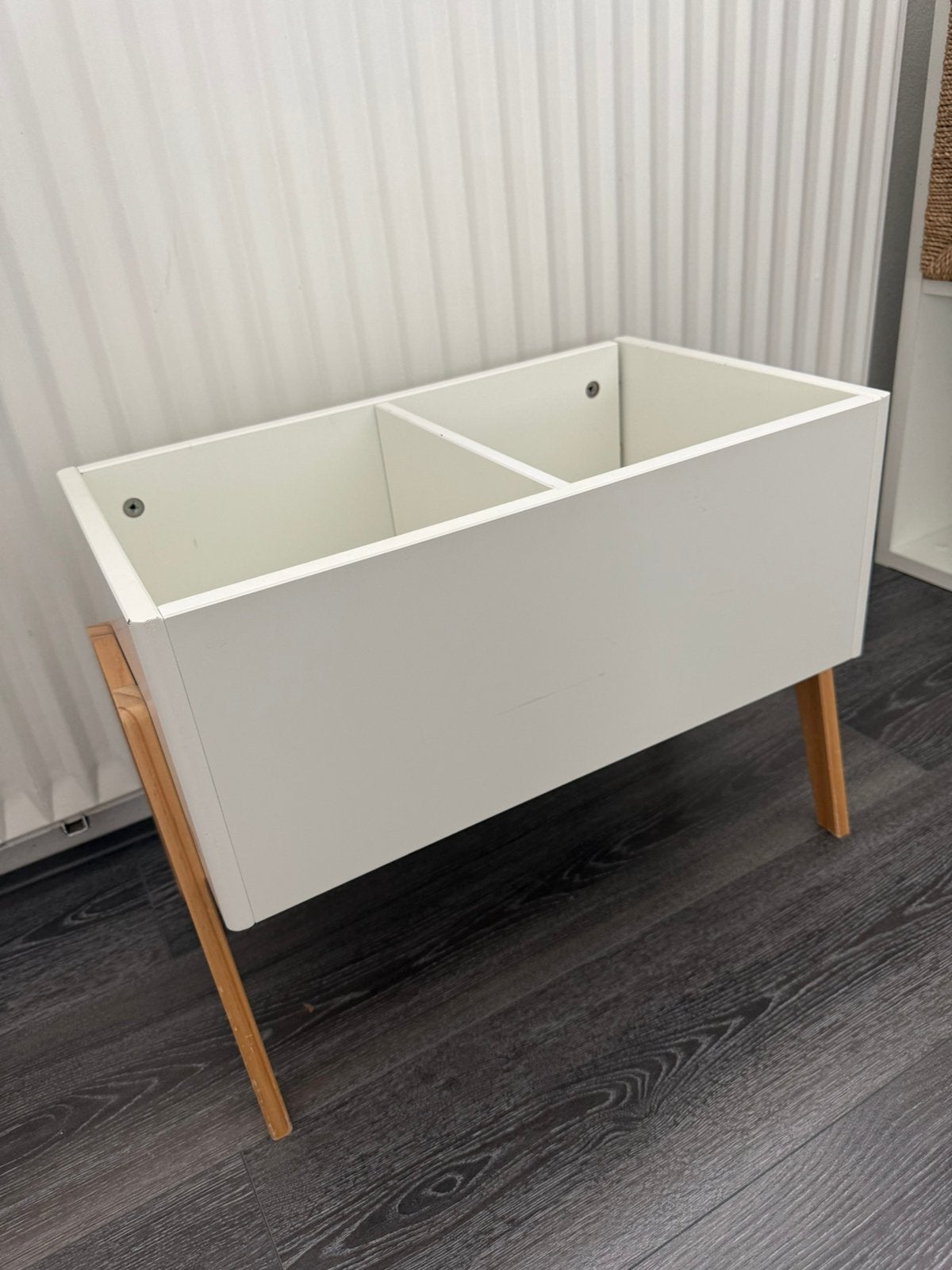 Boekenkast / opbergkist van Petite Amelie, Kinderen en Baby's, Kinderkamer | Bedden, Ophalen, Zo goed als nieuw, 140 tot 160 cm