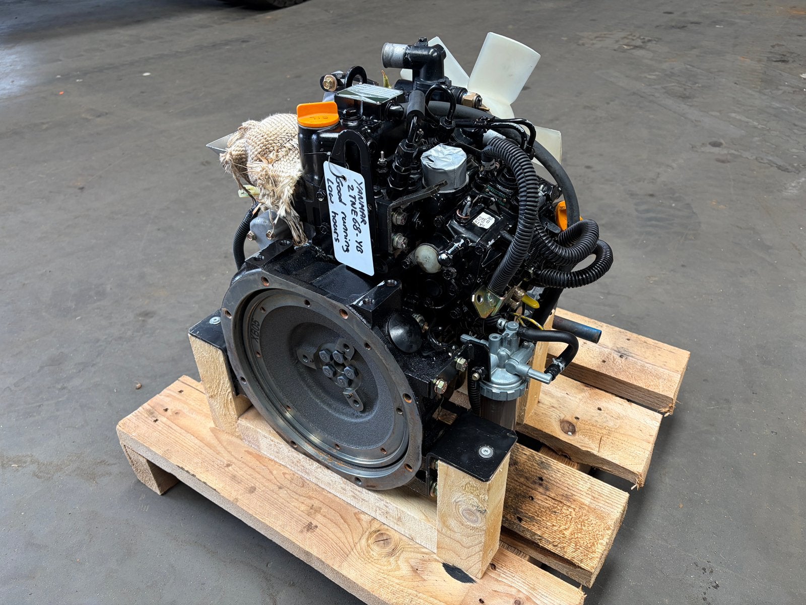 Yanmar 2TNE68-YB diesel motor, Ophalen, Gebruikt