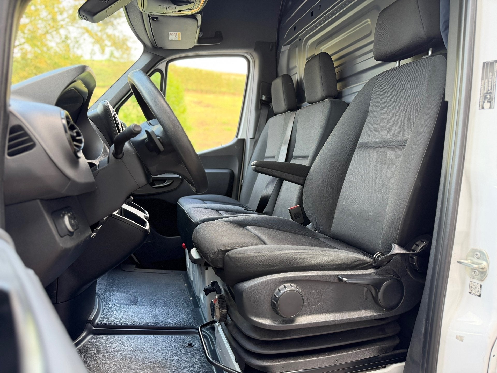 Mercedes-Benz SPRINTER 317CDI|L3H2|RWD|Carplay, Automaat, Dealer onderhouden, Achterwielaandrijving, Euro 6