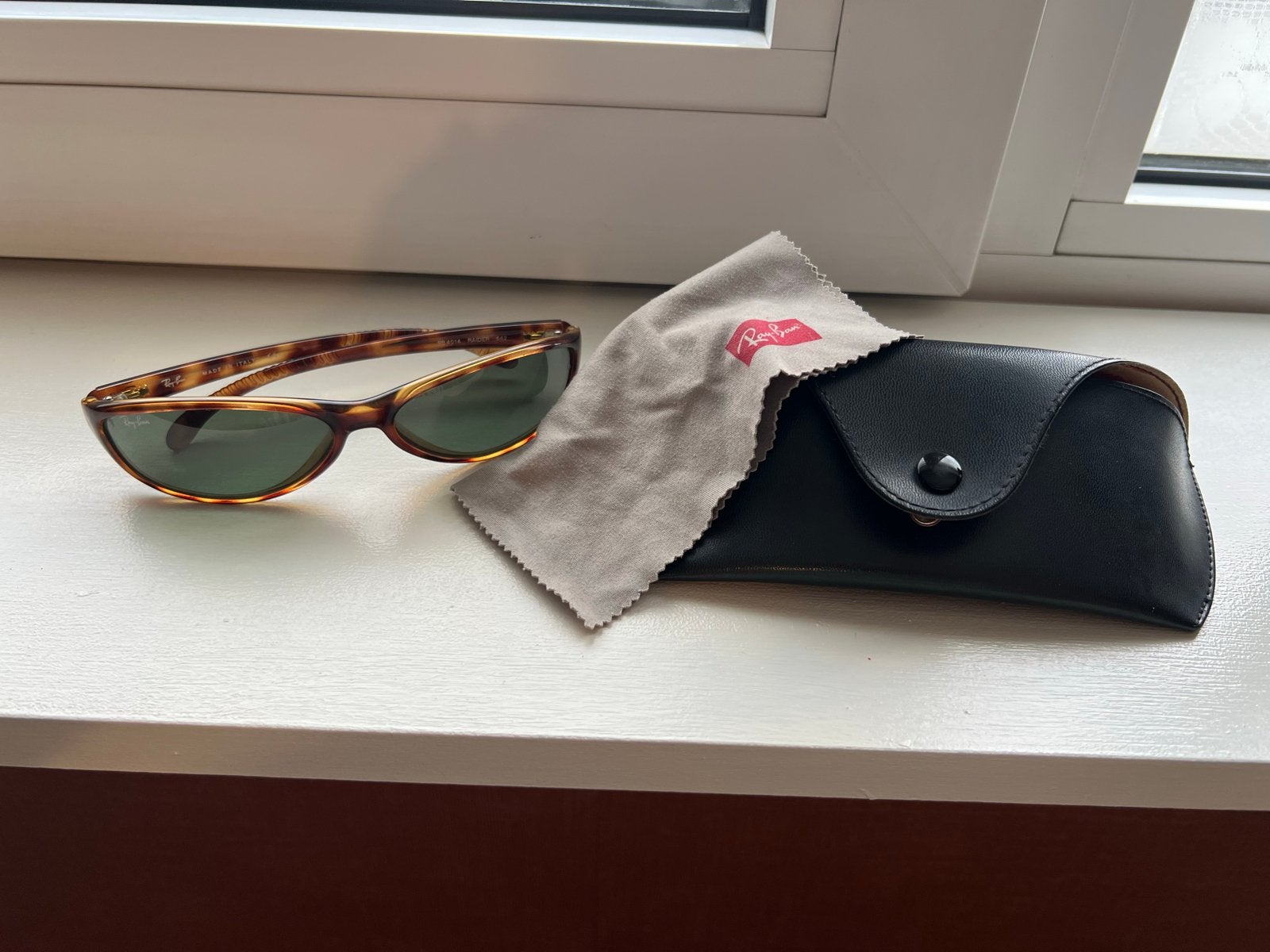 Vintage Ray-Ban Raider RB4014 642 Bruin Havana Zonnebril, Zonnebril, Bruin, Ophalen of Verzenden, Zo goed als nieuw