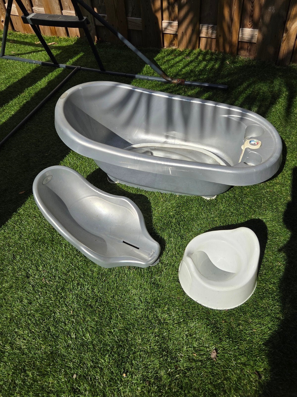 Gratis ophalen! Bébé jou  babybadje met verkleiner zilver gr, Ophalen, Zo goed als nieuw, Badje, Bébé-jou