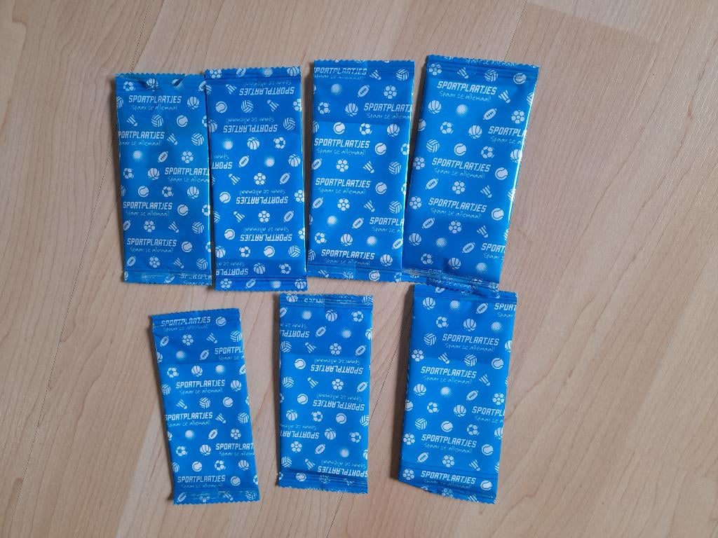 NIEUW  7 ZAKJES MET SPORTPLAATJES 5 plaatjes per zakje, Verzamelen, Overige supermarkten, Ophalen of Verzenden