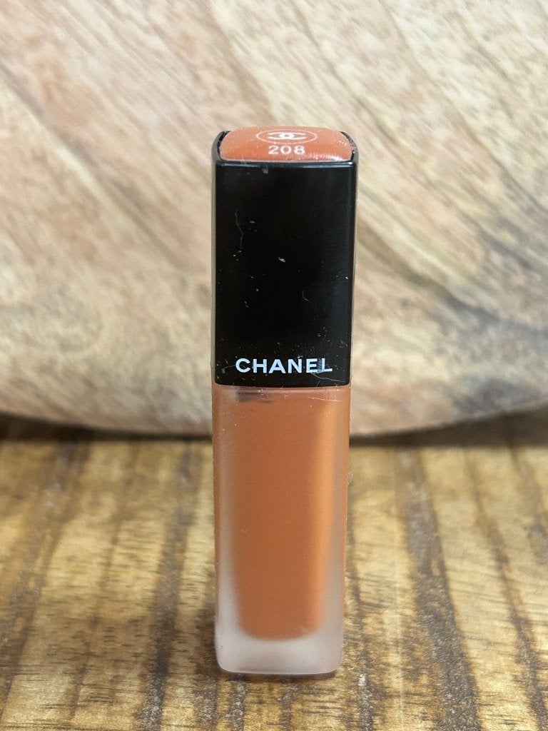 Chanel Rouge Allure Liquid Velvet Lipstick 208, Lippen, Beige, Ophalen of Verzenden, Zo goed als nieuw