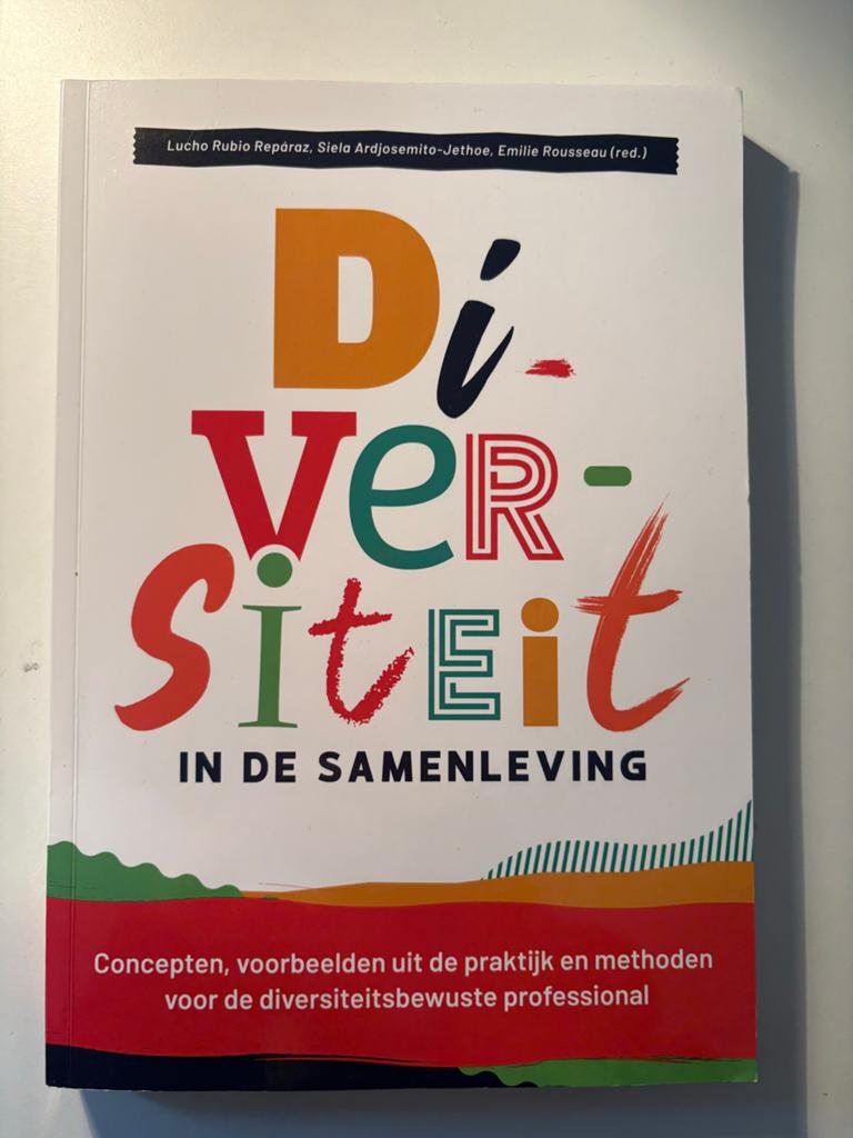 Diversiteit in de Samenleving - Studieboek, Verzenden, Gamma, Zo goed als nieuw, HBO