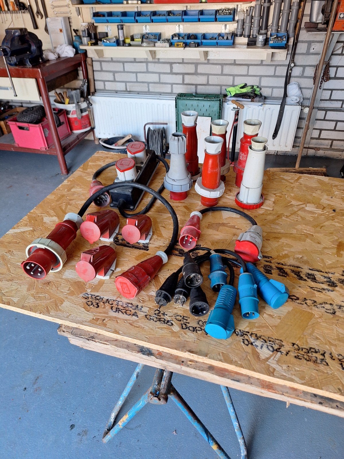 krachtstroom stekkers, Doe-het-zelf en Verbouw, Ophalen, Stekker