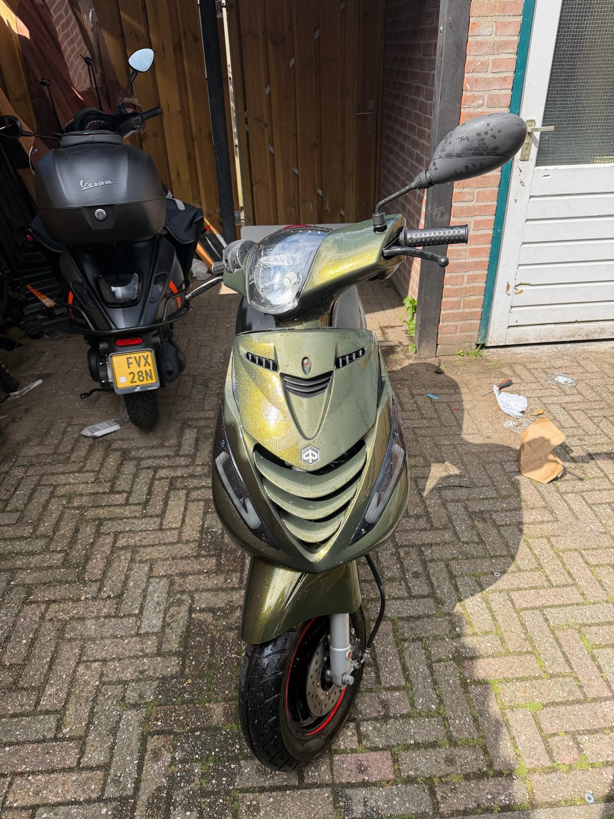 Piaggio Zip 2021 Snor Scooter, Fietsen en Brommers, Scooters | Piaggio, Gebruikt, Zip, Maximaal 25 km/u, Benzine, Ophalen