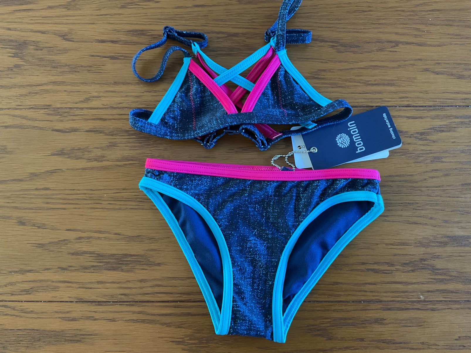 Bikini maat 104  , merk Bomain. nieuw !, Ophalen, Maat 104, Bikiniset, Meisje