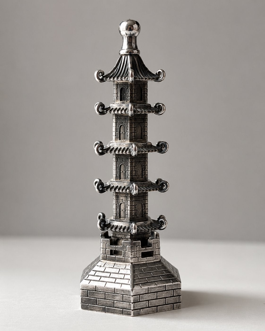 Antieke Chinese zilveren pagode 9,5 cm gekeurd zilver, Verzenden, Zilver