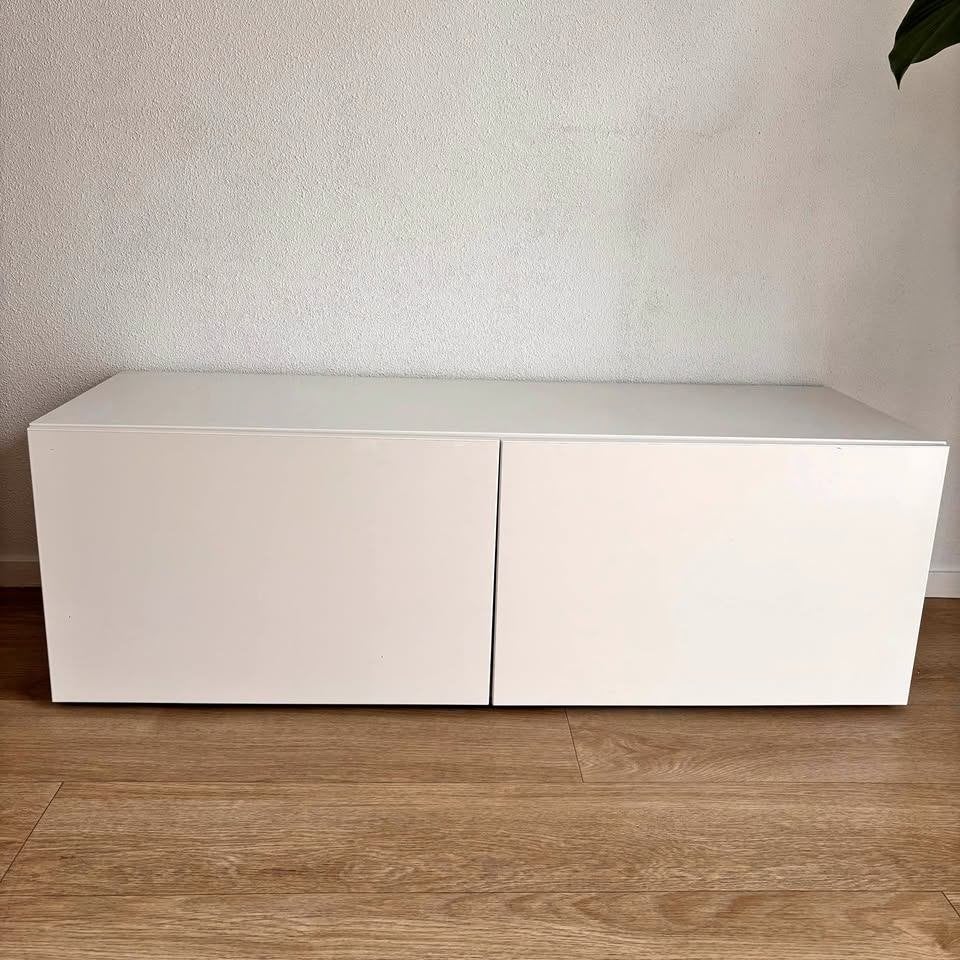 IKEA BESTÅ TV-meubel wit met twee deuren