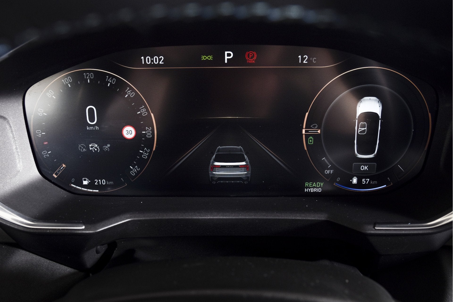 Foto 4 van Lynk & Co 01 1.5 PHEV 261PK MY23 | Blackpakket | Donkere hem