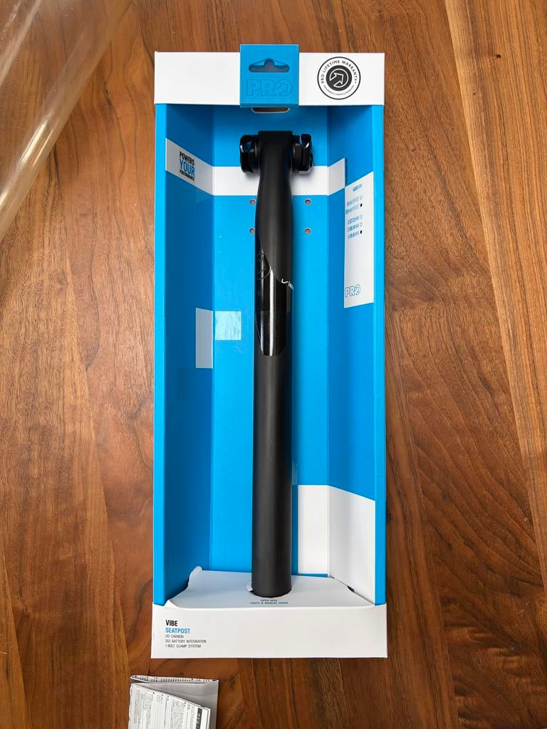 Pro Vibe Carbon Zadelpen 31.6/ 400mm - Nieuw in doos, Fietsen en Brommers, Fietsonderdelen, Nieuw, Ophalen of Verzenden, Zadel
