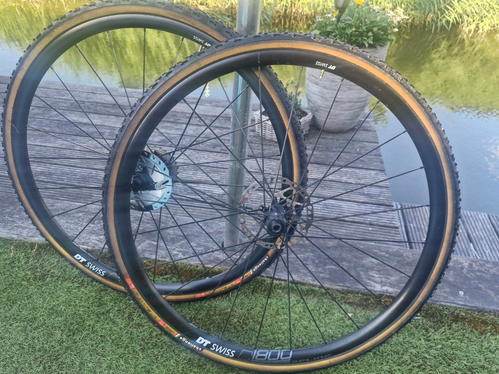 DT Swiss 1800 Spline wielen met Challenge Limus banden, Gebruikt, DT Swiss, Aluminium, Racefiets