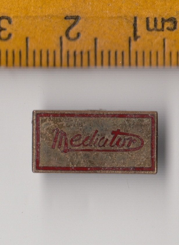 Mediator Philips Radio embleem schildje logo B, Ophalen of Verzenden
