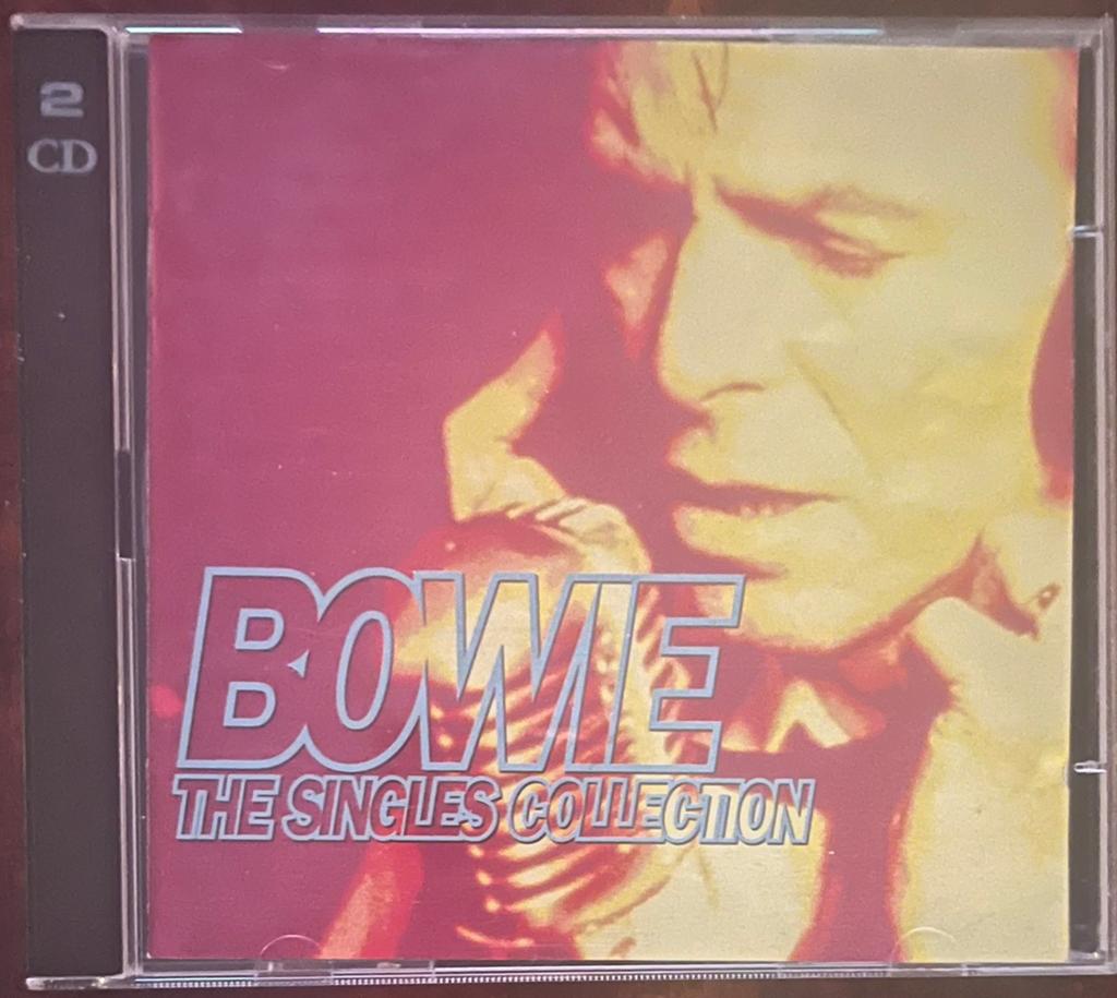 CD David Bowie - The singles collection, Ophalen of Verzenden, Zo goed als nieuw