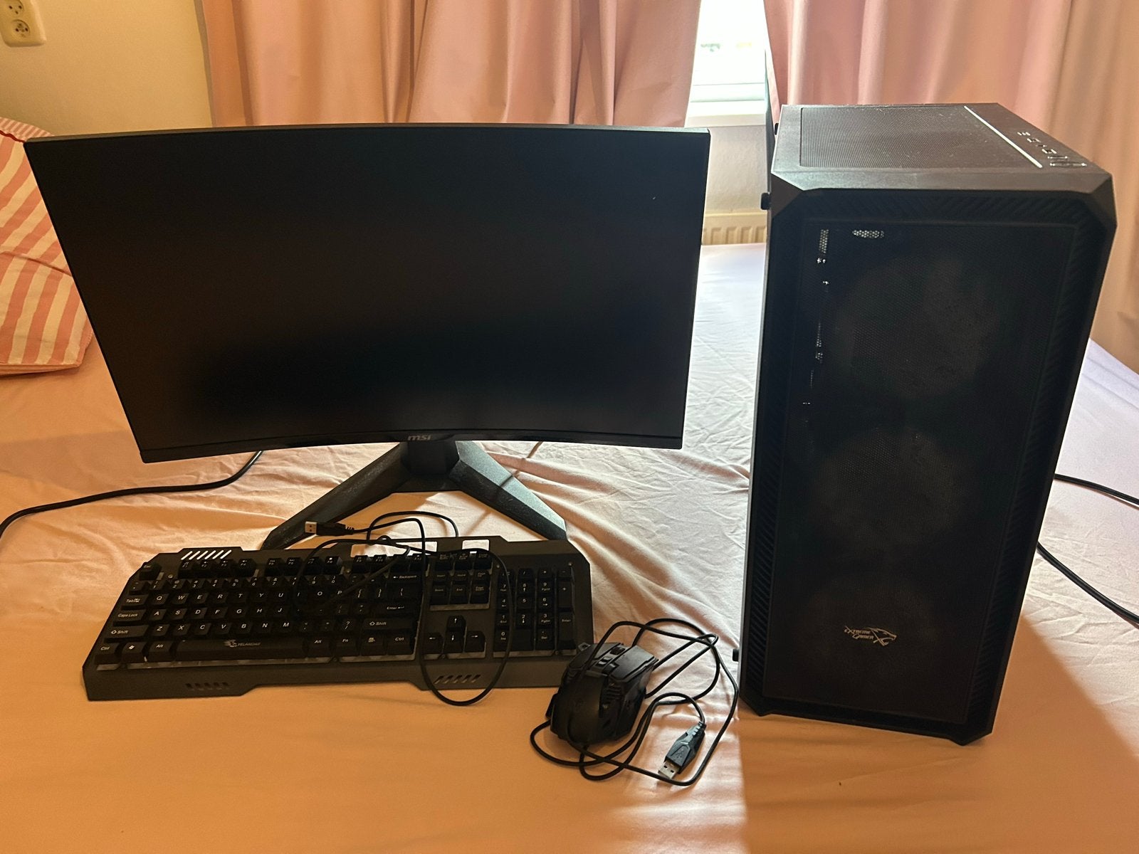 Complete Gaming Setup: ExtremeGamer PC + MSI MAG 27C6F Monit, Ophalen of Verzenden, Zo goed als nieuw