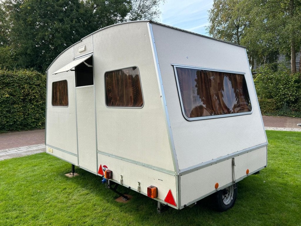 Nette Rapido Confort Matic 1982, Retro klap/vouw caravan., Bedrijf, Tot en met 4, Tot 500 kg, Rapido