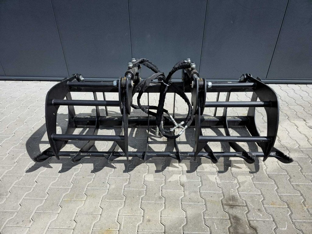 2025 - Hydraulische 72'' Forkgrapple voor gras - 72 in - Rhi