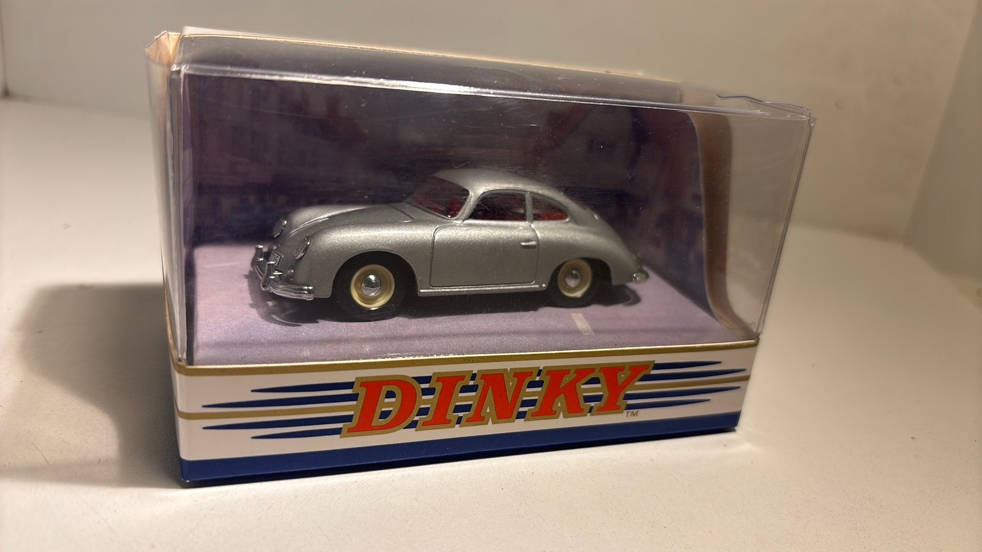 Porsche 356 a coupe dinky matchbox 1.43