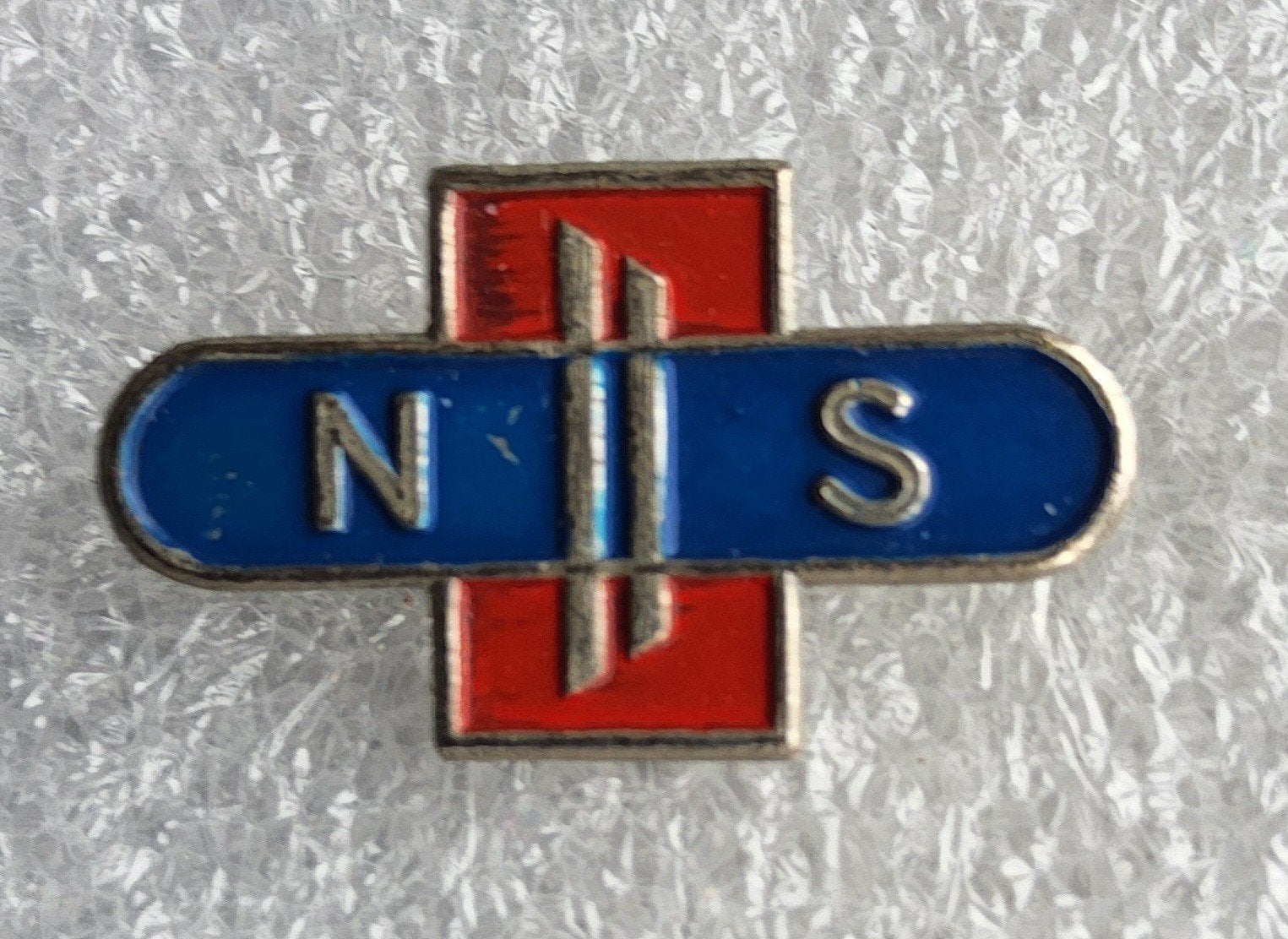 Vintage NS Speldje - Nederlandse Spoorwegen, Ophalen of Verzenden, Gebruikt, Overige onderwerpen, Speldje of Pin