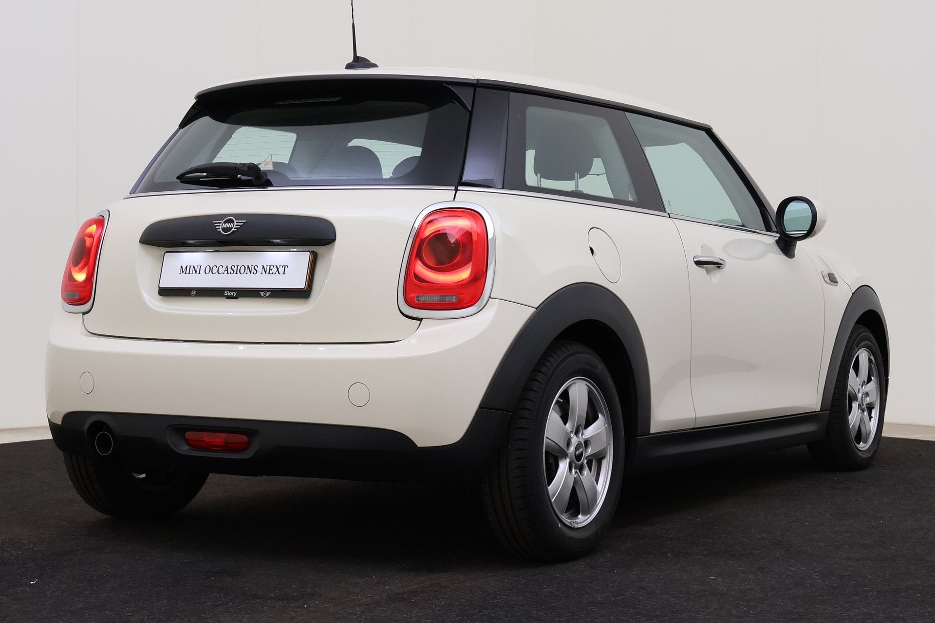 MINI Hatchback One First / Cruise Control / Airconditioning, Auto's, Mini, Stof, Gebruikt, Met garantie (alle), 4 stoelen