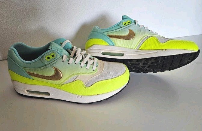 Nike Air Max sneakers maat 41 - Lichtblauw/Neon Geel, Blauw, Nike, Ophalen of Verzenden, Sneakers of Gympen