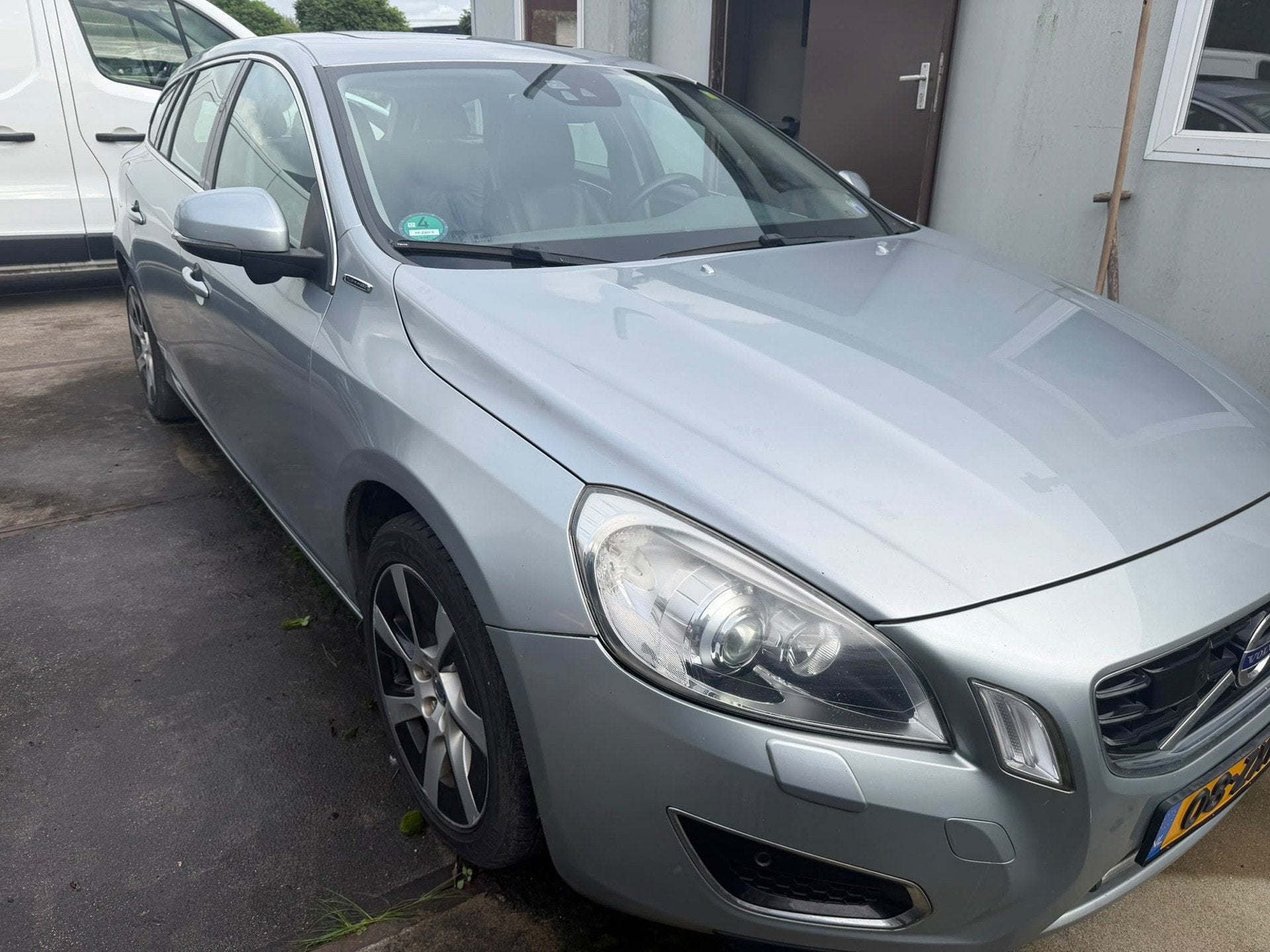 Volvo V60 2.4 D6 AWD Plug-In Hybrid Summum, Auto's, Automaat, Euro 5, 1848 kg, Vierwielaandrijving