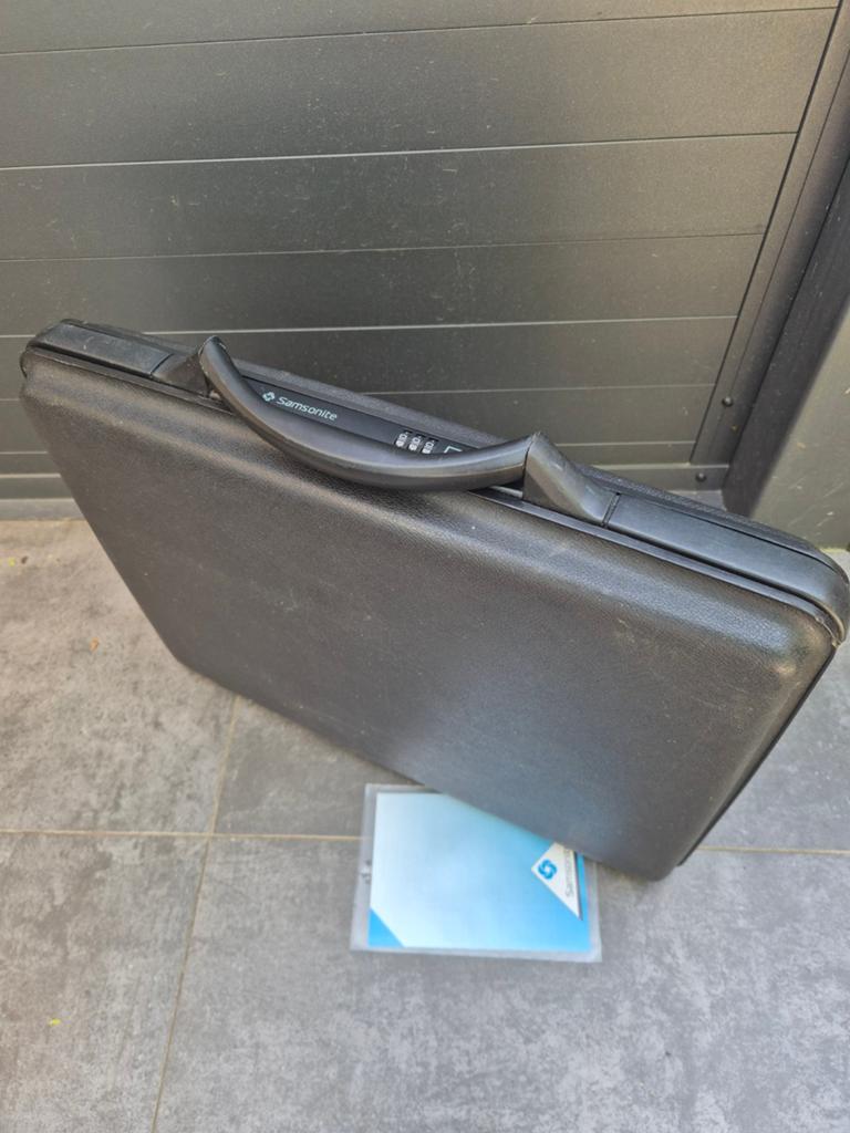 Samsonit attache werk koffer, Gebruikt, Hard kunststof, 45 tot 55 cm, Slot