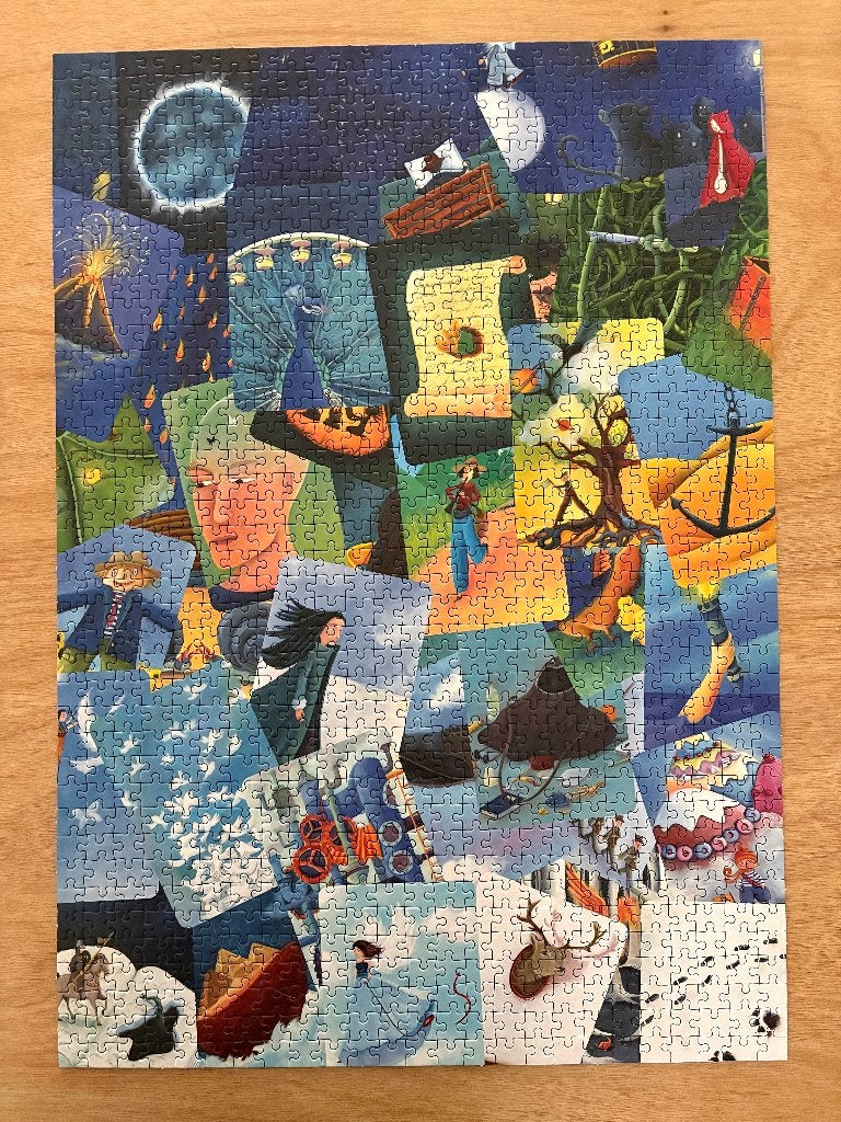 Puzzel Dixit Blue Mishmash Marie Cardouat 1000 stukjes, Ophalen of Verzenden, 500 t/m 1500 stukjes, Zo goed als nieuw, Legpuzzel
