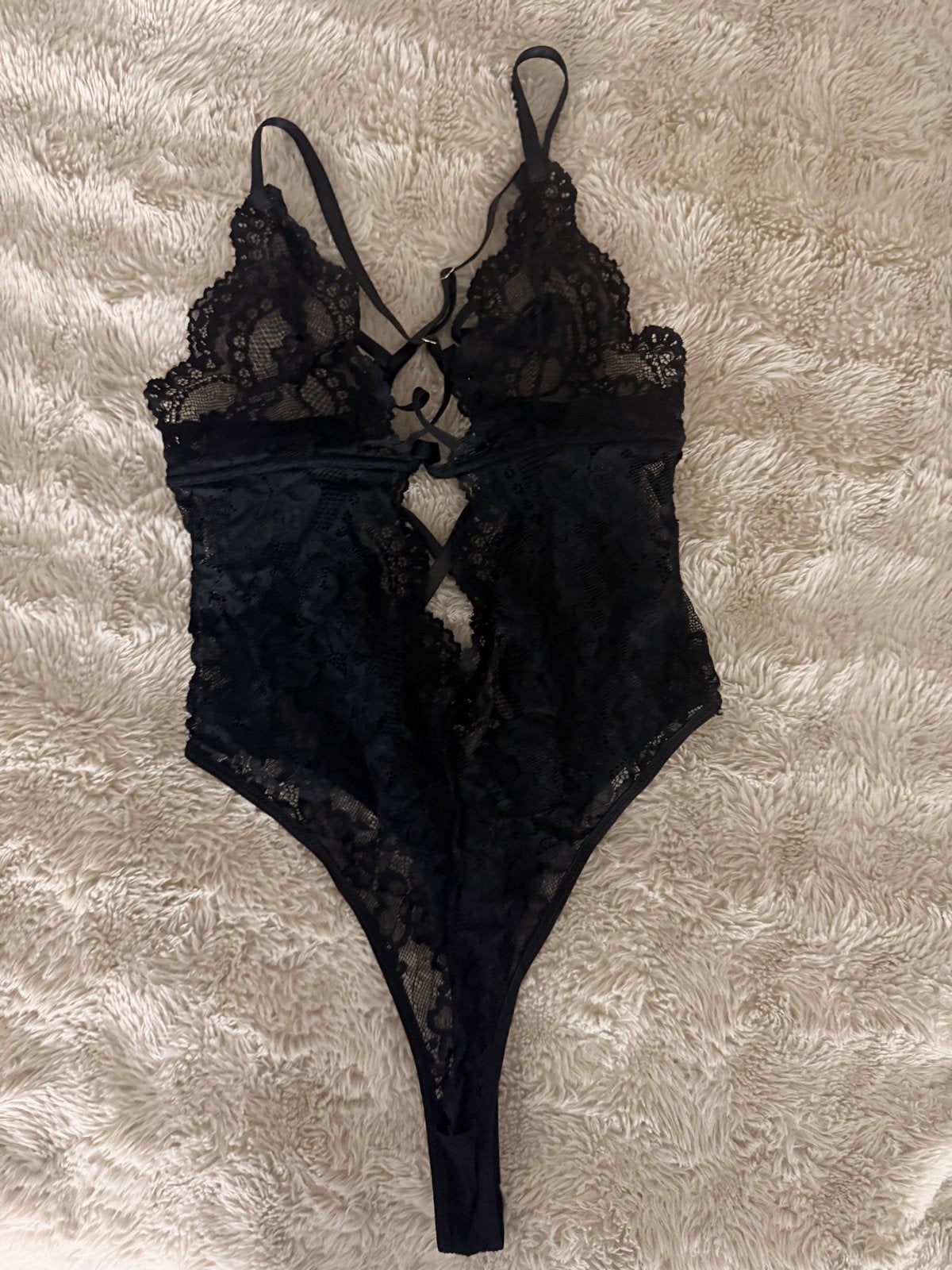 Mooie zwarte kanten body Maat S, Kleding | Dames, Ondergoed en Lingerie, Ophalen of Verzenden, Zwart, Body of Korset