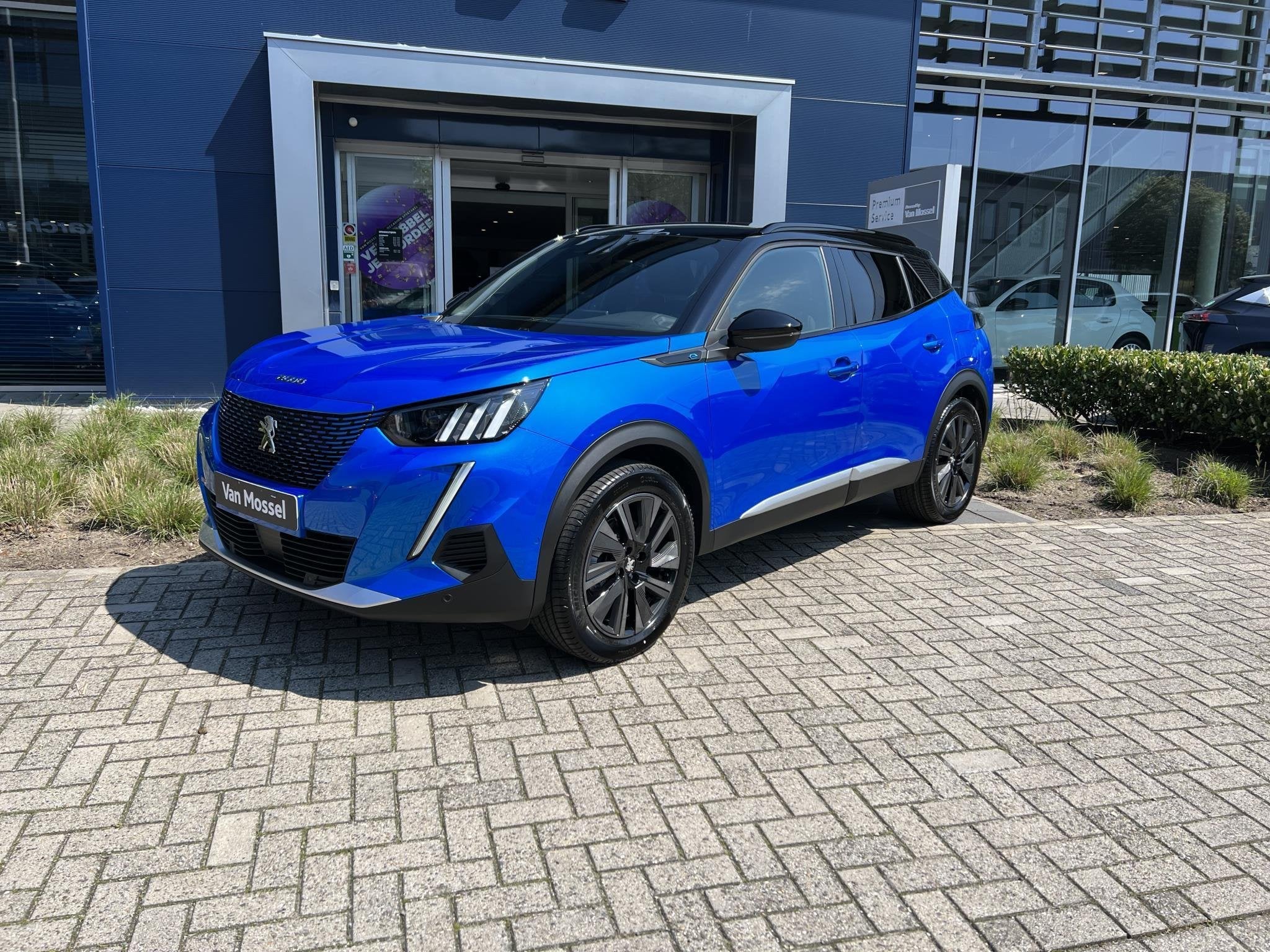 Peugeot e-2008 EV GT 50 kWh Climate Control | Voorstoelen Ve, 136 pk, Leder en Stof, Origineel Nederlands, SUV of Terreinwagen
