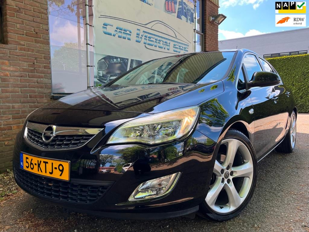 Opel Astra 1.6 Cosmo|Trekhaak|Leder|Airco|Cruise|, Auto's, Opel, Particulier, Te koop, Astra, ABS, Airbags, Airconditioning, Boordcomputer