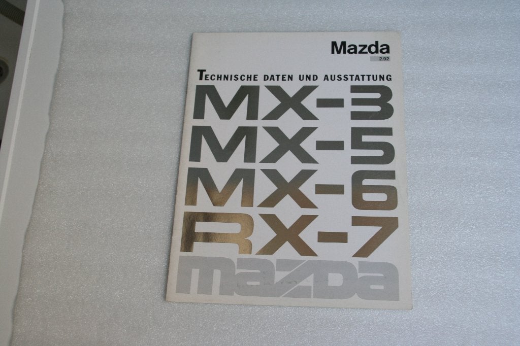 Folder Mazda MX3-5-6-7 techn info + uitv (02-1992) (48), Ophalen of Verzenden, Nieuw, Mazda