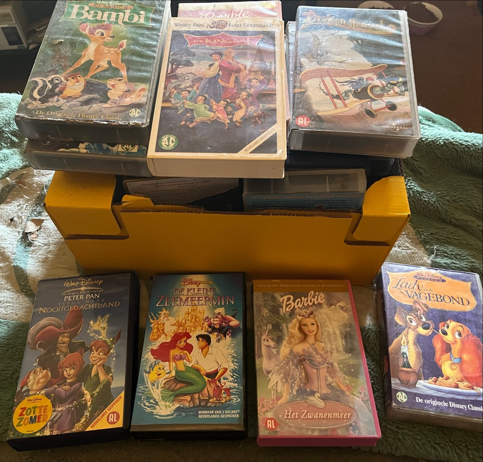 Disney VHS Collectie: een doos vol VHS kinderfilms, Alle leeftijden, Ophalen, Gebruikt, Overige genres