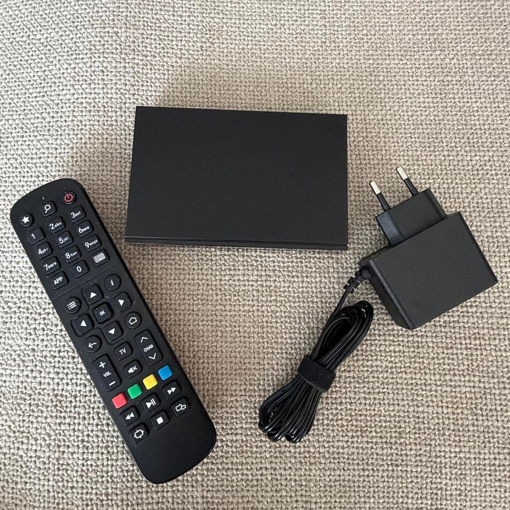 Infomir MAG 520w3, WIFI IPTV box voor de kenner. IZGST Compl, Audio, Tv en Foto, Mediaspelers, Ophalen of Verzenden, Zo goed als nieuw