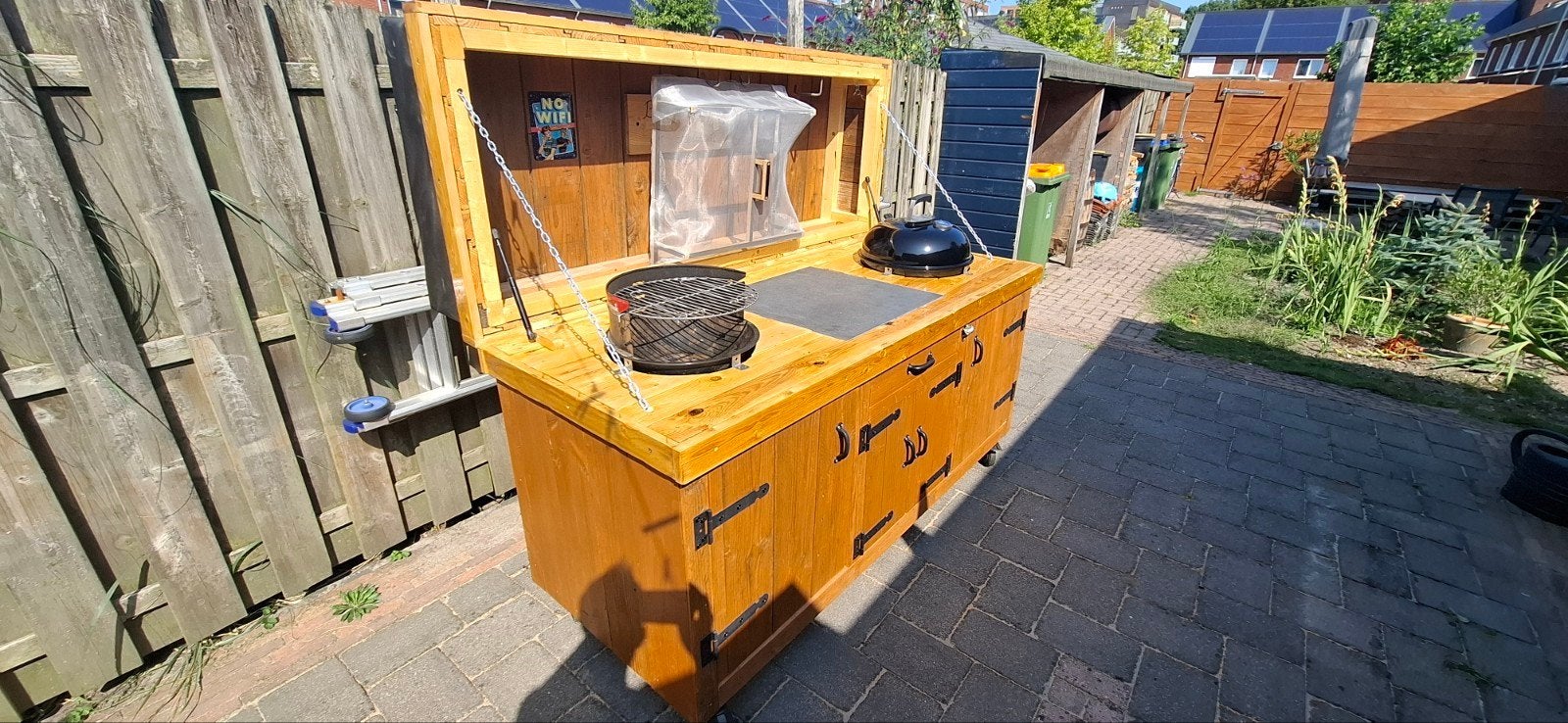 Handgemaakte buitenkeuken, Tuin en Terras, Buitenkeukens, Gebruikt, Houtskool, Ophalen of Verzenden, Handgemaakt