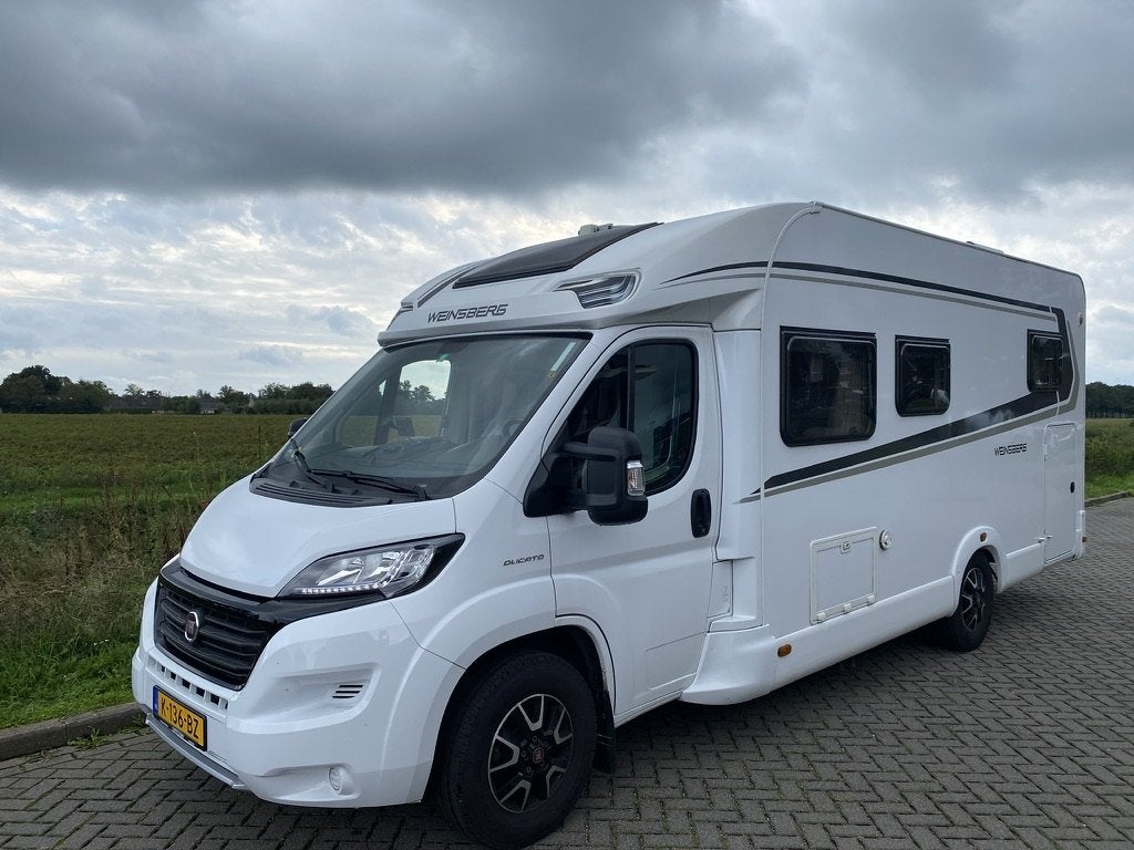 Weinsberg carasuite 700ME (1063239), Caravans en Kamperen, Automaat, Weinsberg, Koelkast, Fiat