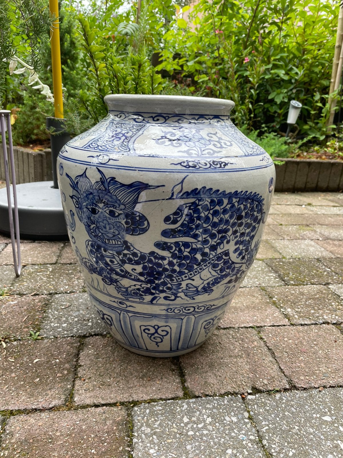 Chinese keramieke pot, Ophalen