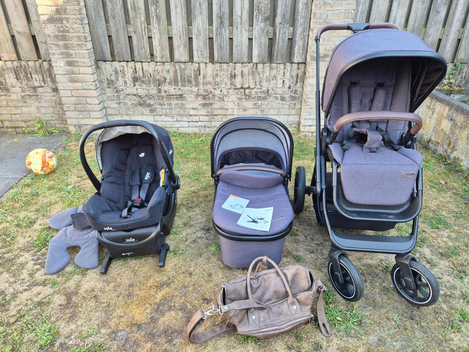 Qute Q-rider 3-in-1 kinderwagen met autostoel en luiertas, Kinderen en Baby's, Kinderwagens en Combinaties, Ophalen, Zo goed als nieuw