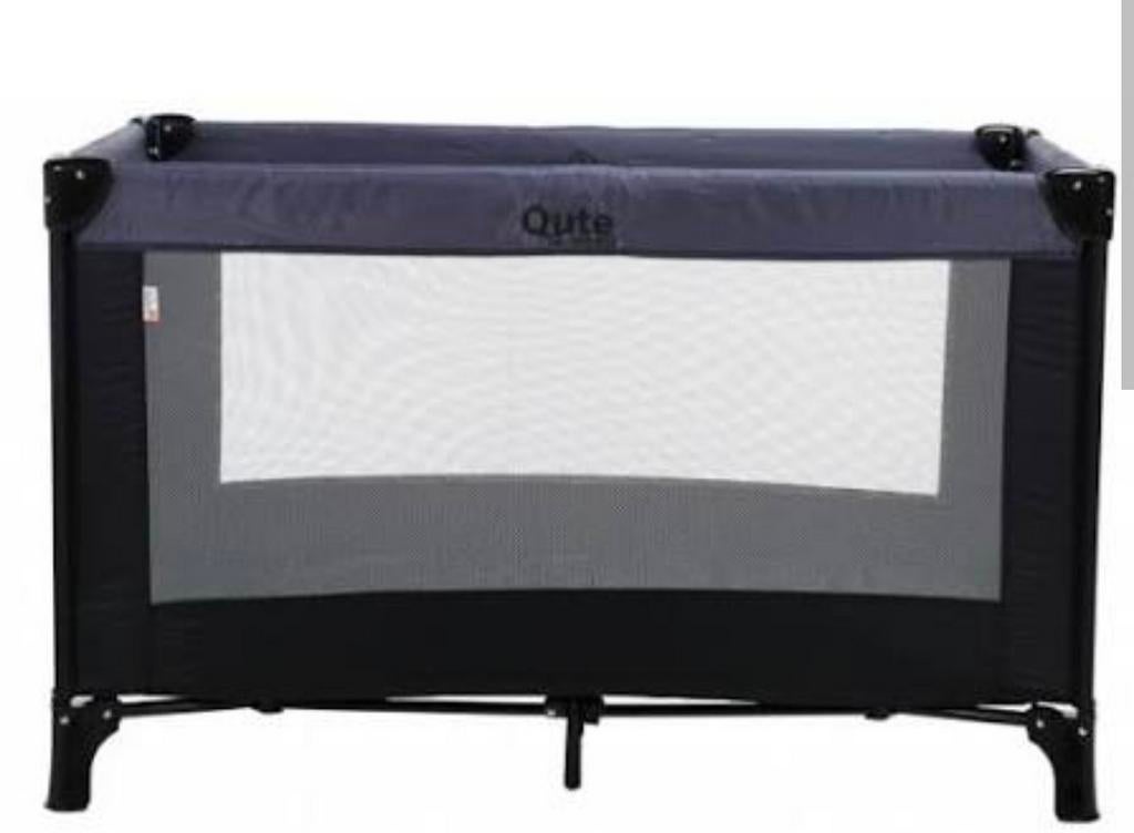QUTE Camping bed + matras, Ophalen, Gebruikt, Reisbedje