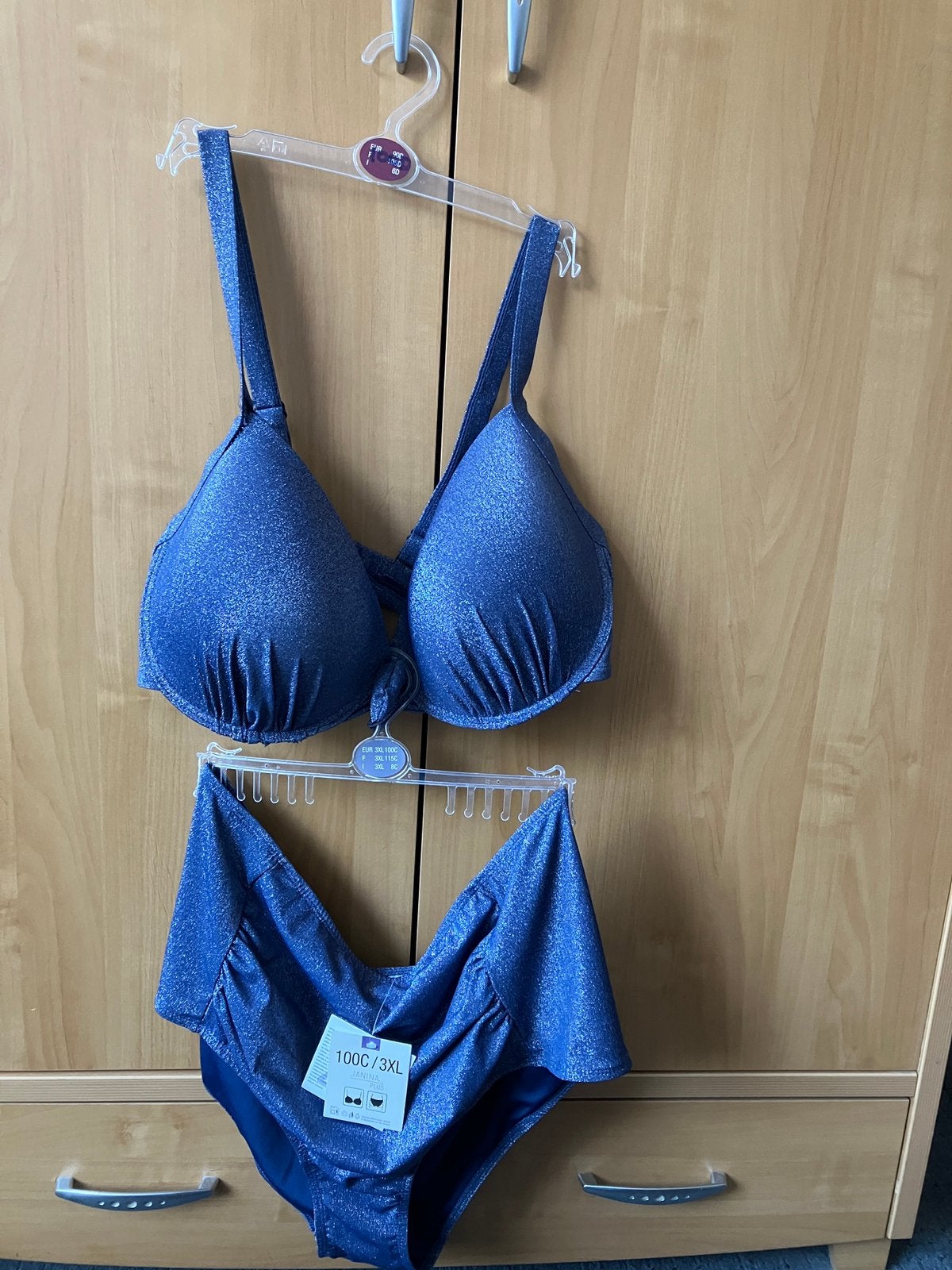 Gloednieuwe bikini 3XL/top 100 C. Jeanskleur met glitter, Ophalen of Verzenden, Nieuw, Blauw, Bikini