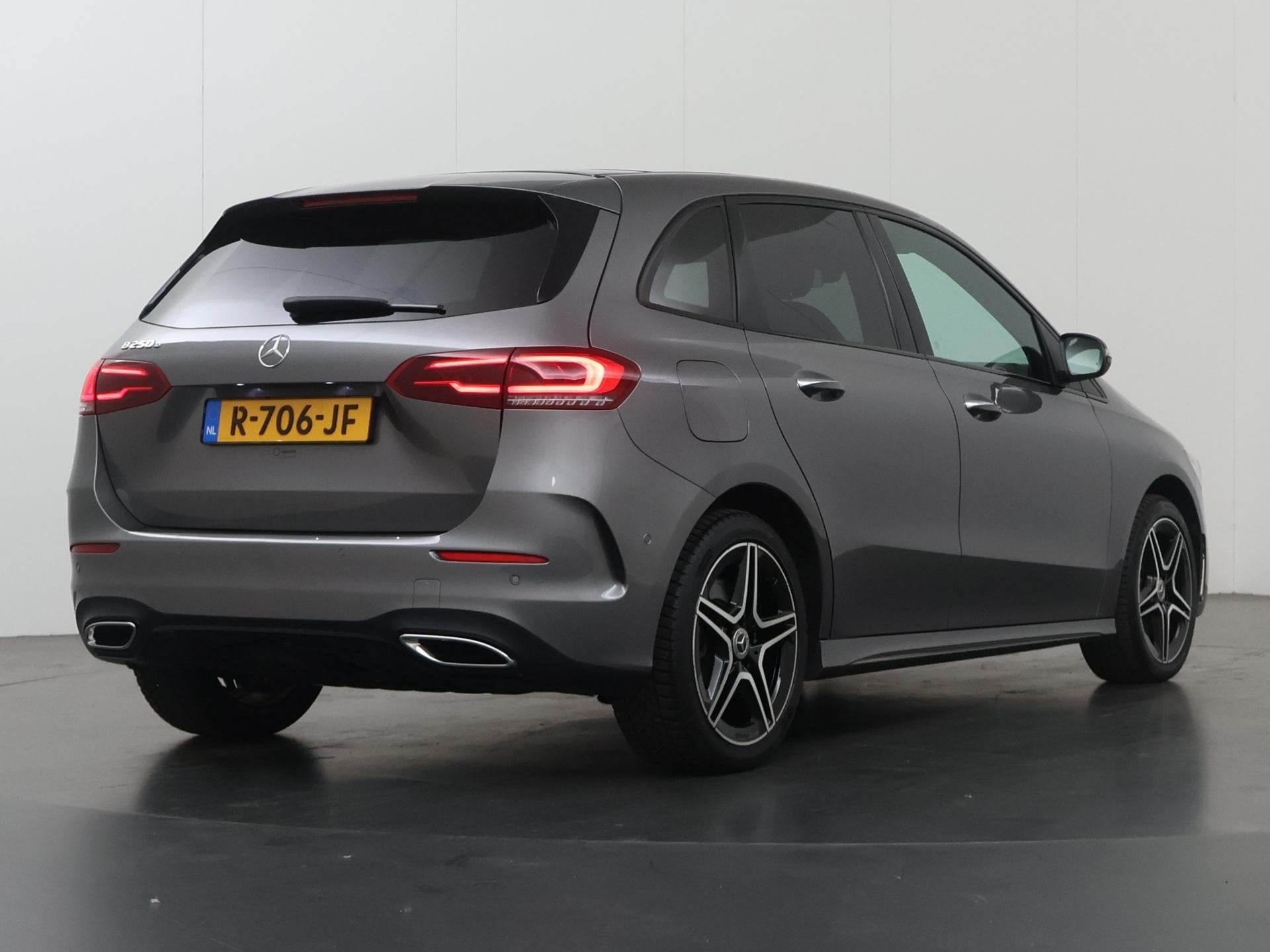 Mercedes-Benz B-klasse 250 e Business Line | AMG | Panoramad, Auto's, Dealer onderhouden, Stof, Gebruikt, 4 cilinders