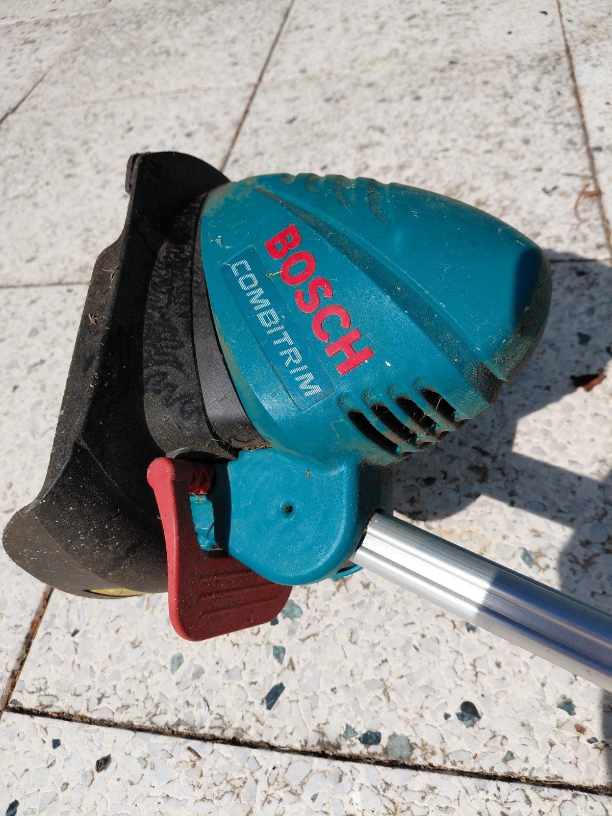 Bosch Combitrim elektrische grastrimmer inclusief streamtouw, Ophalen, Cirkelmaaier, Gebruikt, Elektrische grasmaaier