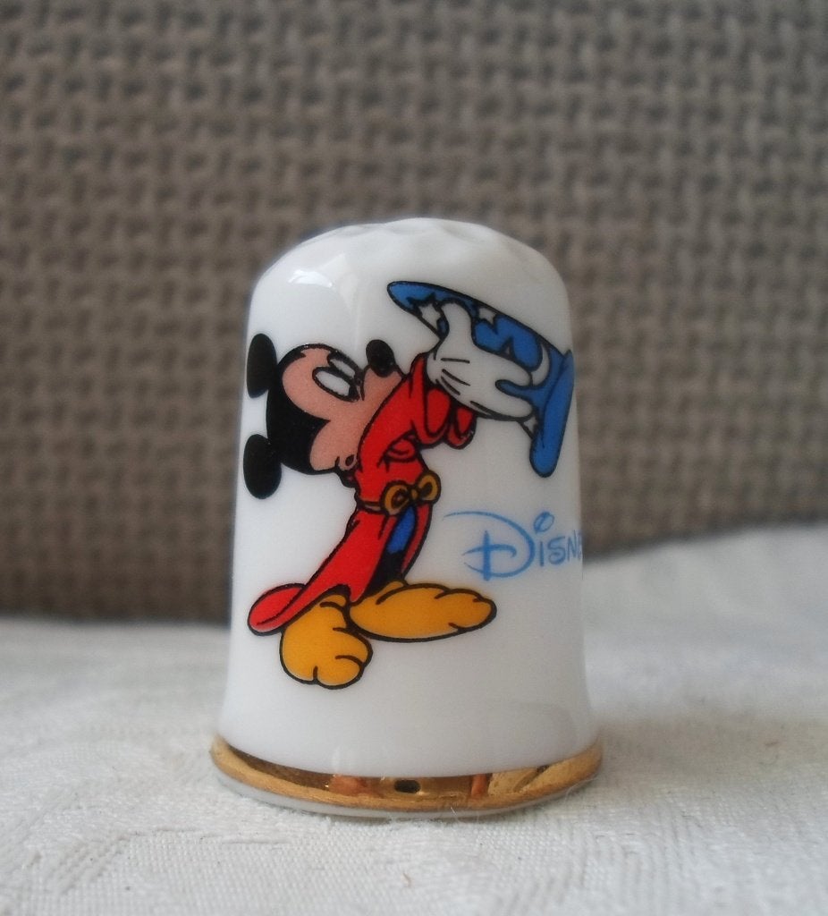 Vingerhoed porselein. Mickey Mouse. Disneyland. Paris., Ophalen of Verzenden, Zo goed als nieuw, Porselein, Buitenland