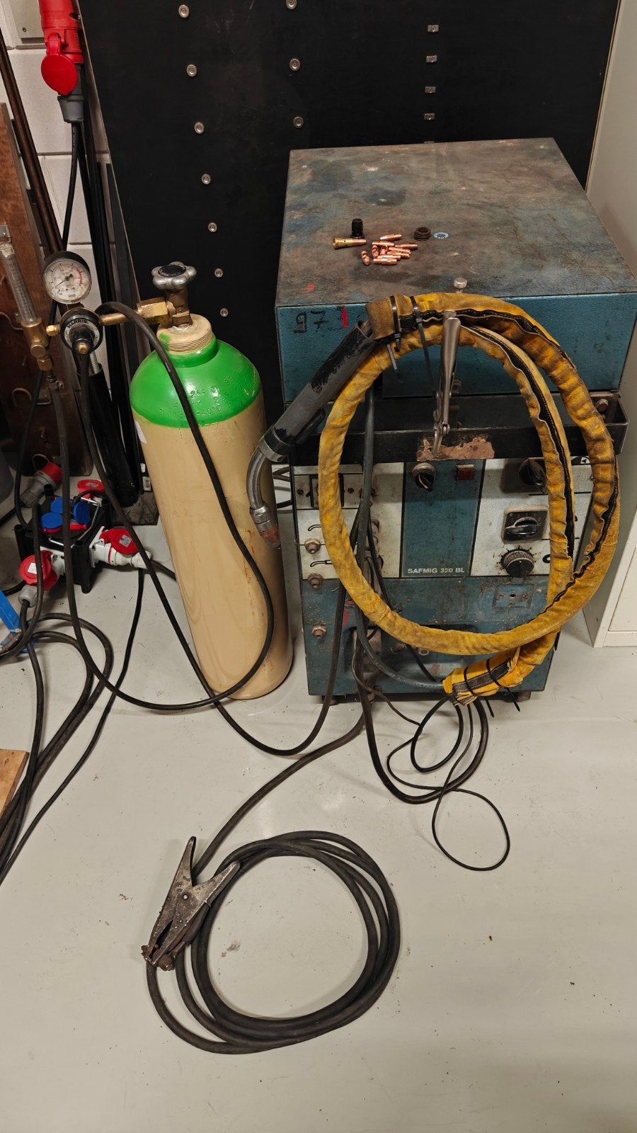 Safmig 320bl Mig mag CO2 lasapparaat. Compleet met fles, Doe-het-zelf en Verbouw, Ophalen, Gebruikt, Co2