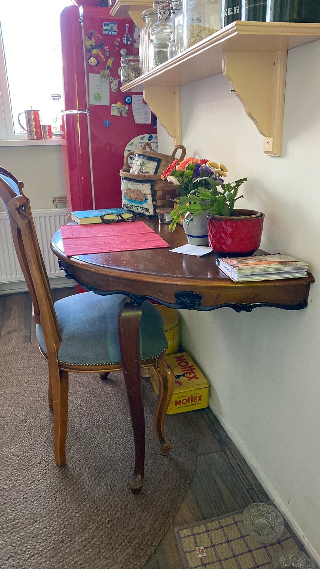 Kleine halve eettafel Queen Ann 1of 2 stoel(en), Ophalen, Zo goed als nieuw, Overige vormen, 50 tot 100 cm