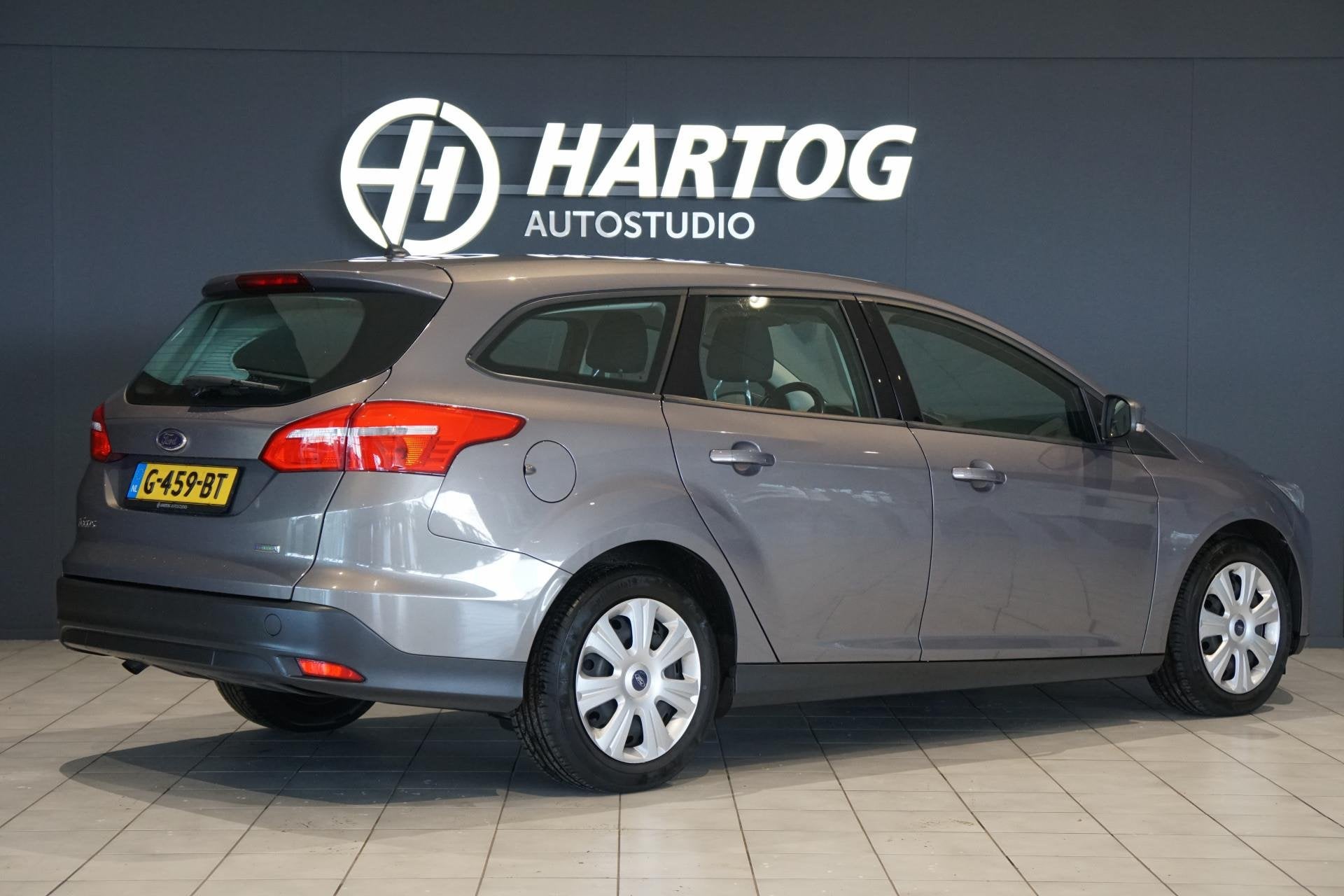 Ford Focus Wagon 1.0 + STOEL/STUURVERWARMING, Auto's, Ford, Gebruikt, Bruin, Handgeschakeld, 999 cc